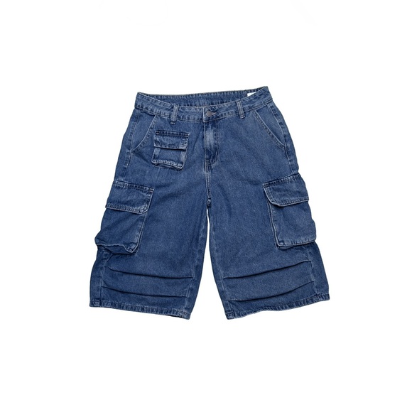 SHEIN Pants - Blue Pleated Cargo Shorts